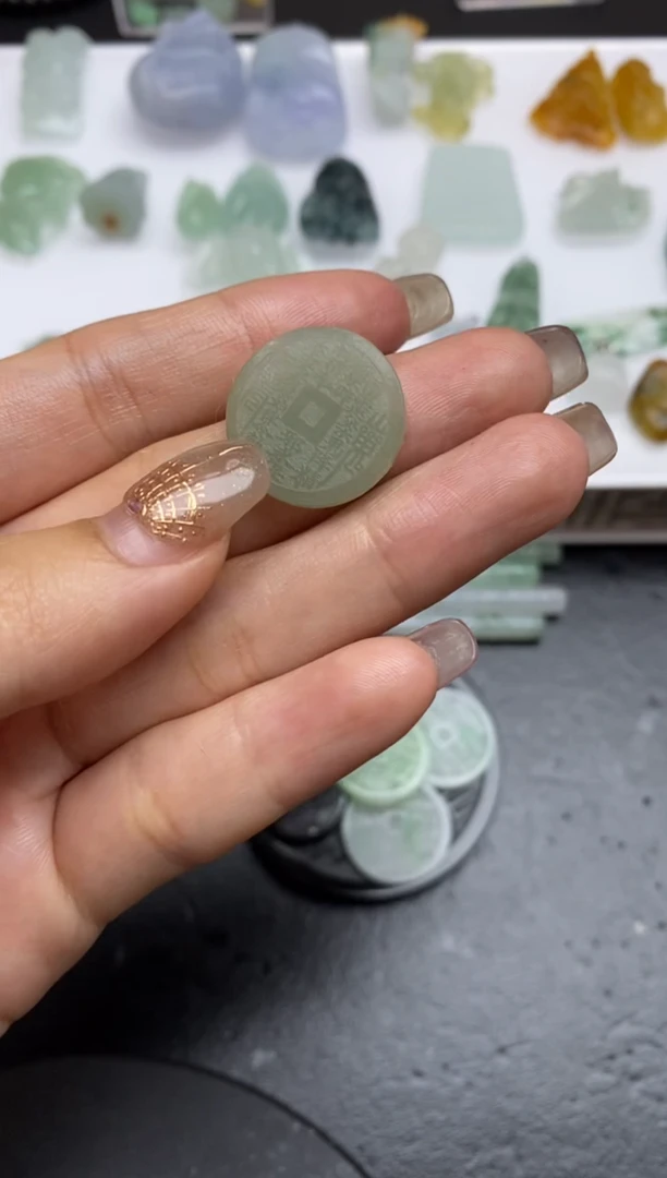【闪购商品】定制翡翠未镶嵌翡翠毛货~