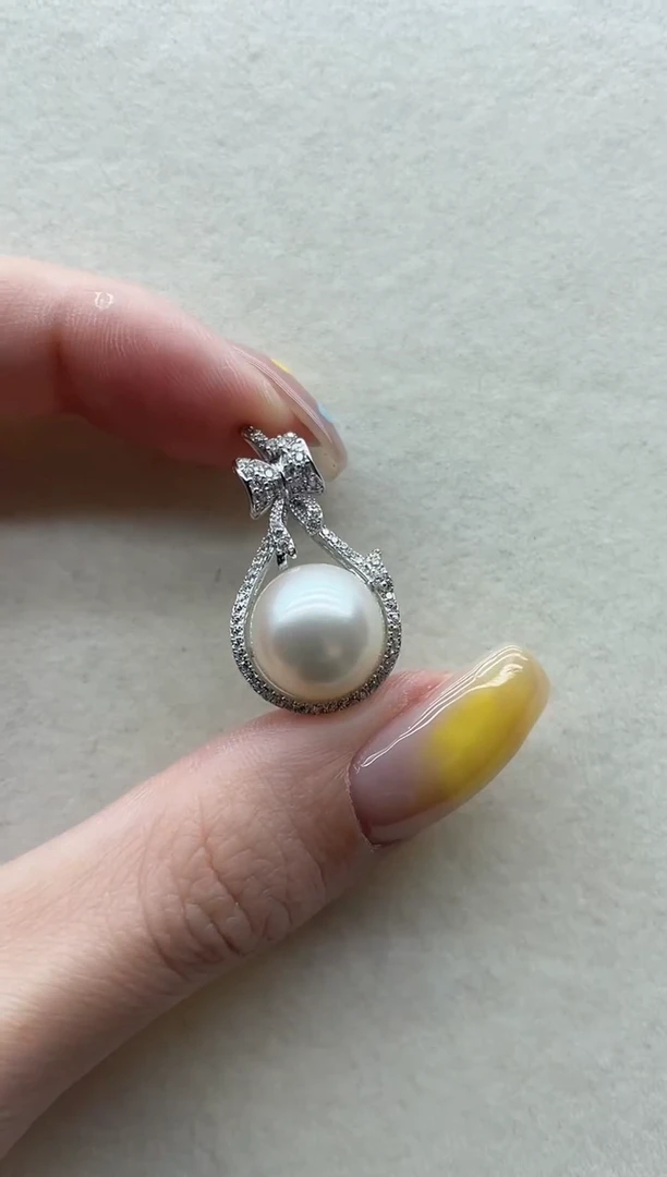 银S925镶嵌海水珍珠吊坠18