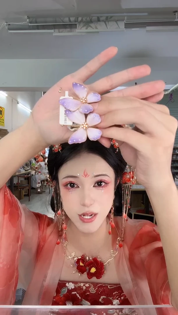 合金无919 非遗绒花蝴蝶夹子一对