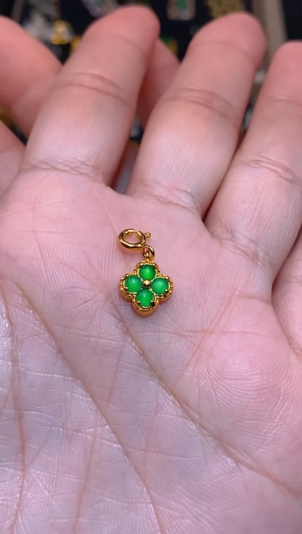 【闪购商品】翡翠吊坠(不含链)银S925镶嵌四叶草