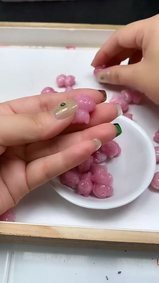 未镶嵌散珠拼合珍珠（马贝珠）A2073 紫女皇贝小马19*15mm2个5.8元