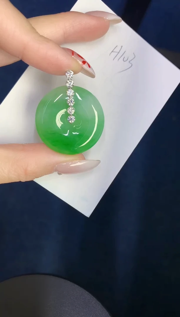 【闪购商品】翡翠颈饰18K金镶嵌0000000000