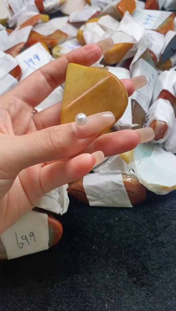 翡翠裸石翡翠挂件裸石
