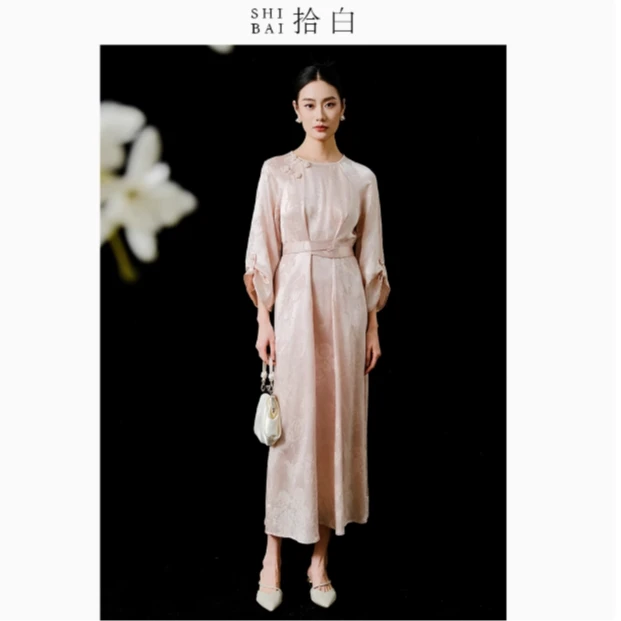 拾白新中式国风禅意女春夏新款腰封设计提花改良盘扣连衣裙SU3229