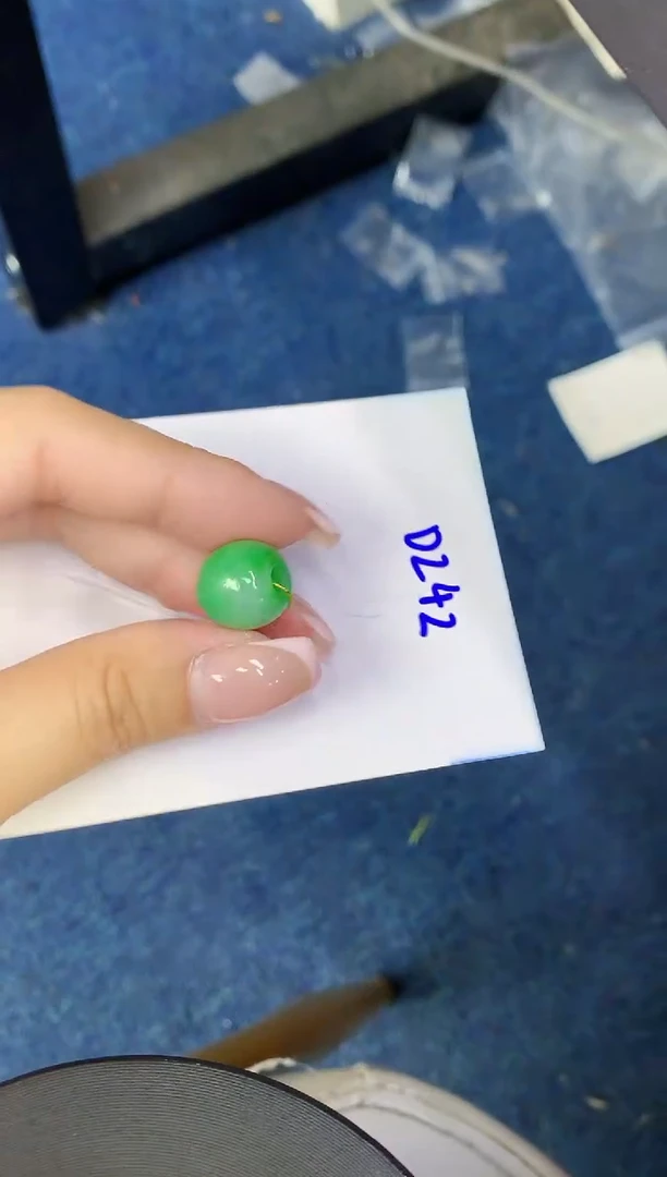 翡翠未镶嵌颈饰缅甸天然翡翠A货