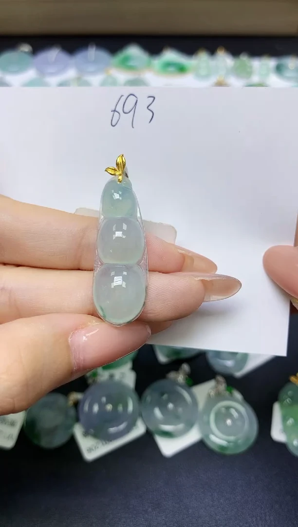 颈饰18K金镶嵌翡翠天然缅甸A货翡翠百元以上9元证书费自理