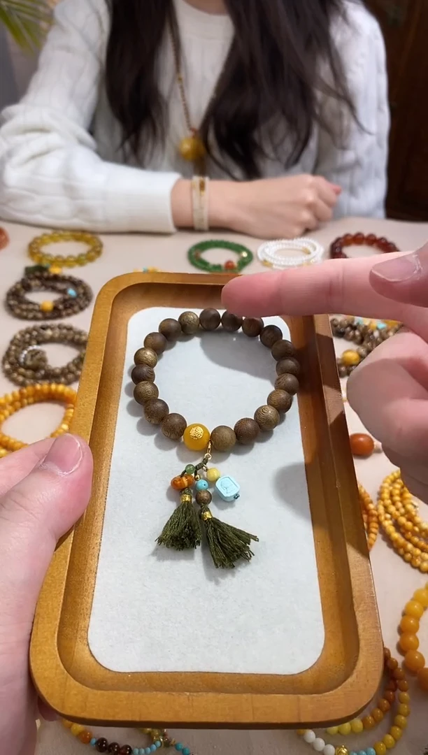 裸石琥珀未镶嵌手串