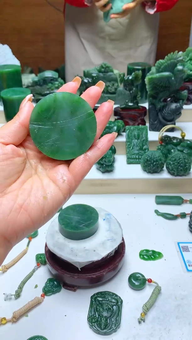 未镶嵌和田玉摆件随机发货，拍一发一