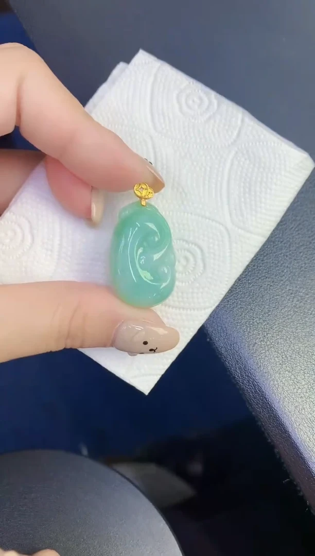 颈饰未镶嵌翡翠缅甸天然翡翠A货