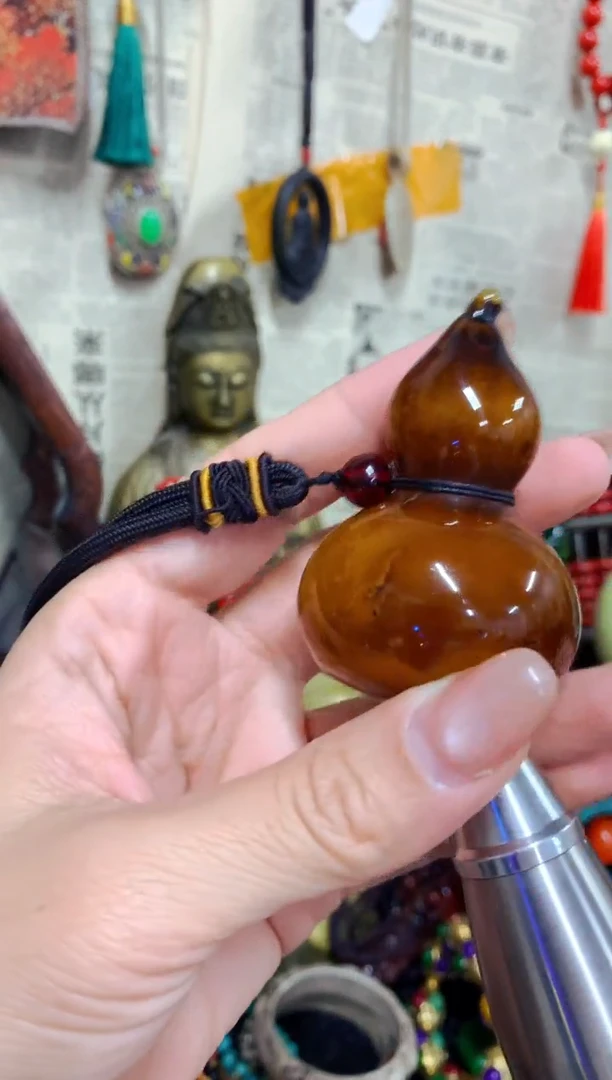 未镶嵌蜜蜡裸石主播推荐主播推荐