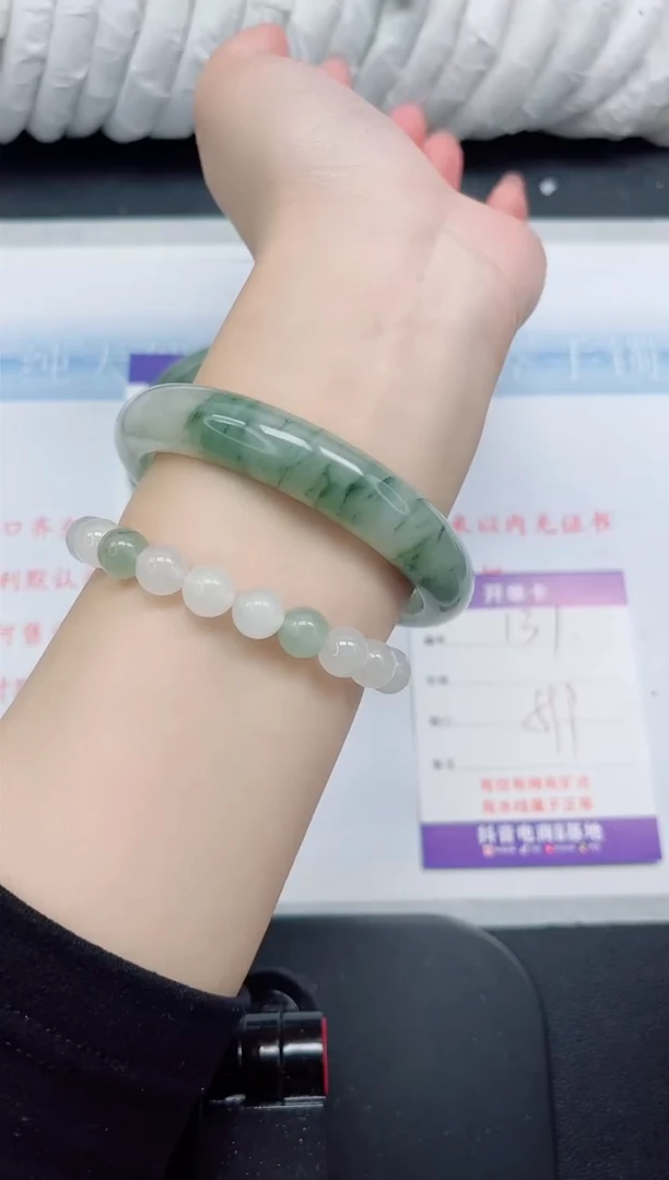 【闪购商品】石英质玉手镯未镶嵌131#59.9