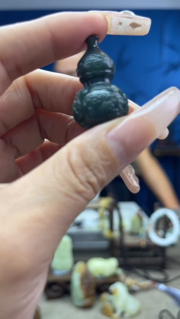 和田玉未镶嵌颈饰小*耶1