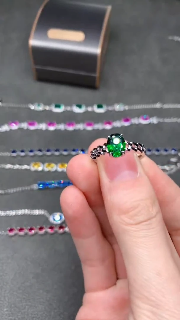 【闪购商品】透辉石戒指银S925镶嵌......