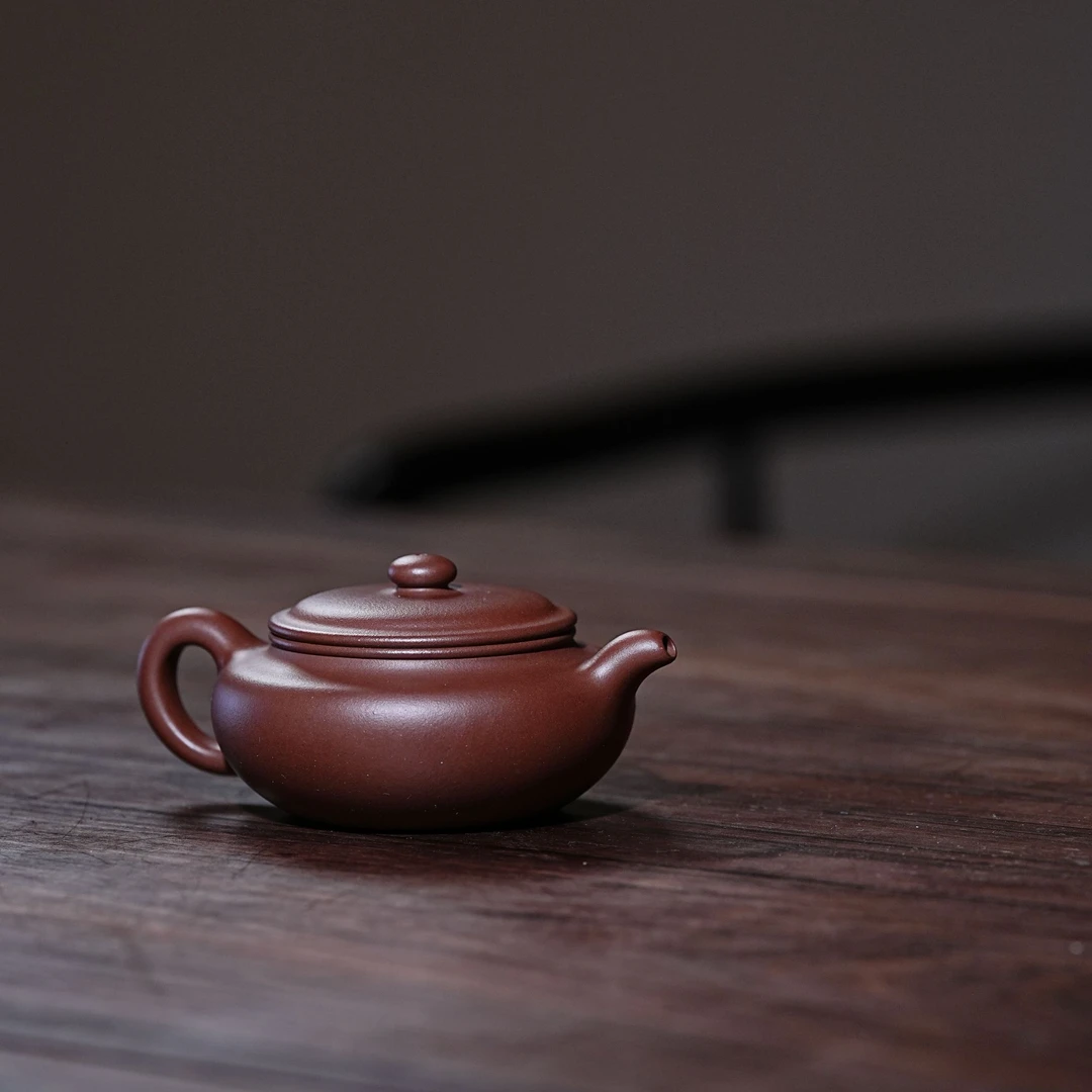 朱云舒制紫泥小扁腹壶约160cc