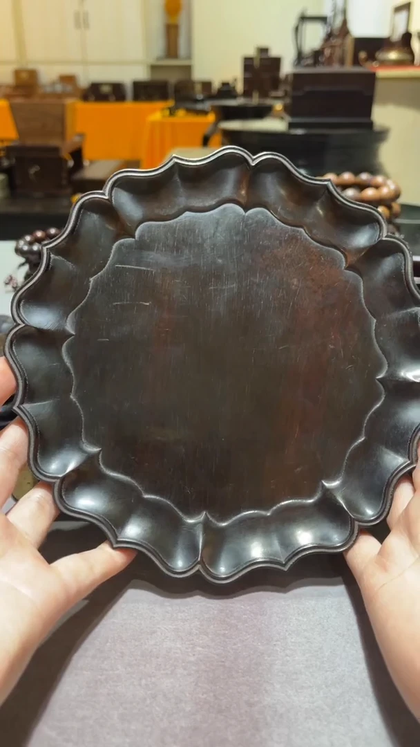 红酸枝木类精品木雕盘精工细作