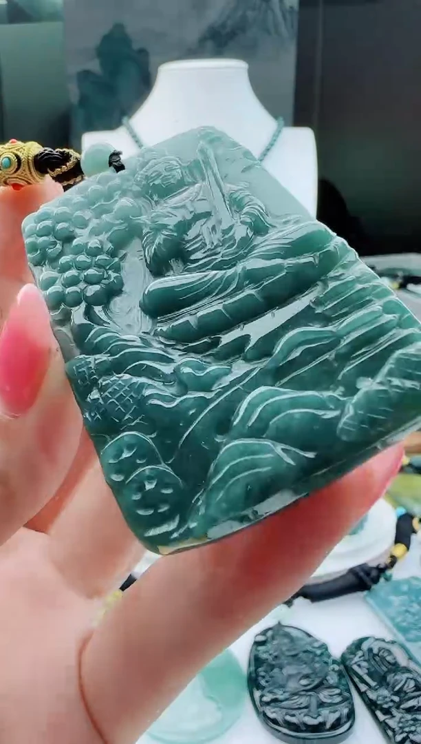 【闪购商品】翡翠颈饰未镶嵌多样性随机一件发货
