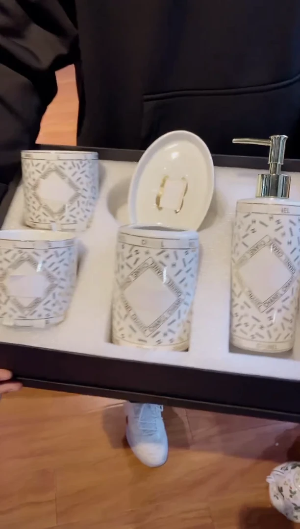 【闪购商品】杯全场正品，京东包邮