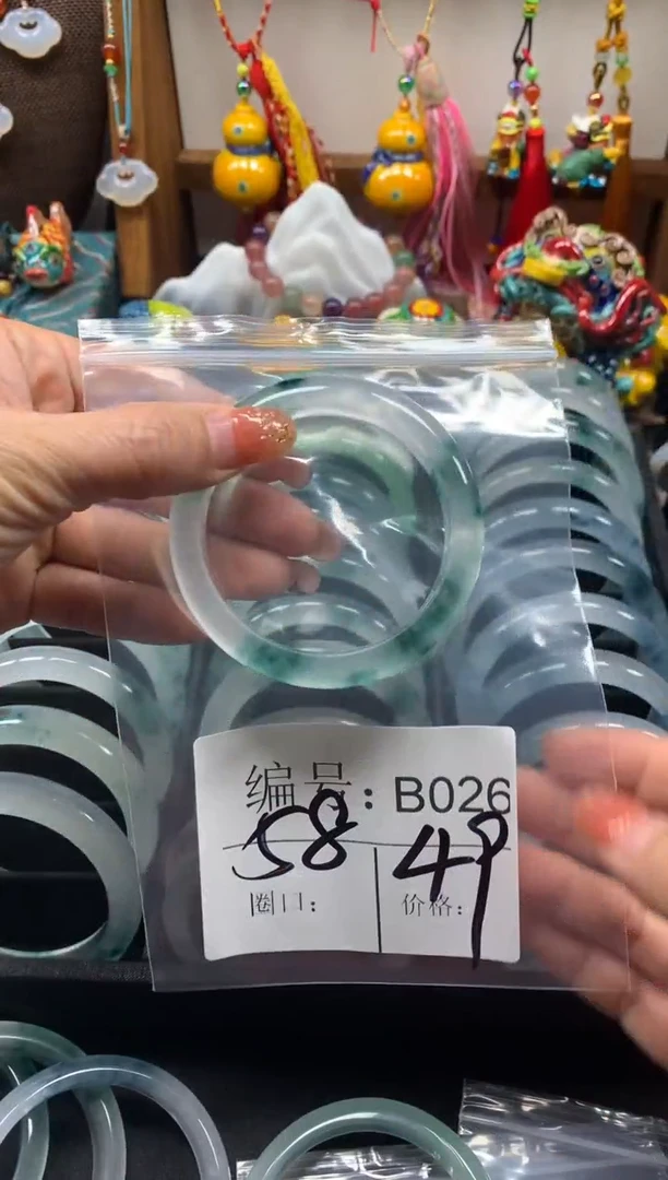 【闪购商品】石英质玉手镯未镶嵌58圈口B026