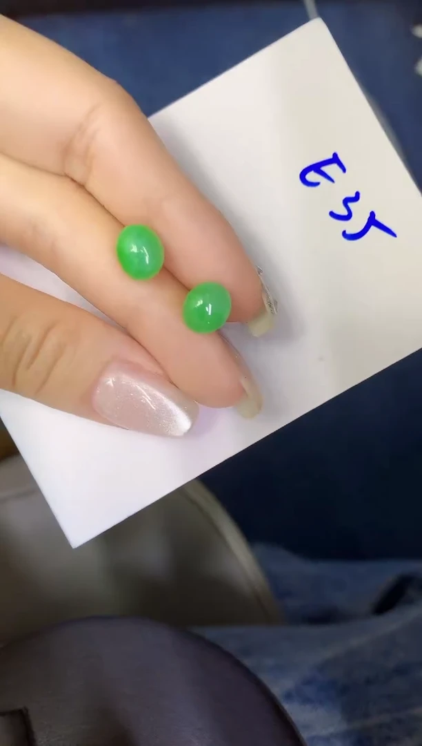翡翠18K金镶嵌颈饰缅甸天然翡翠A货