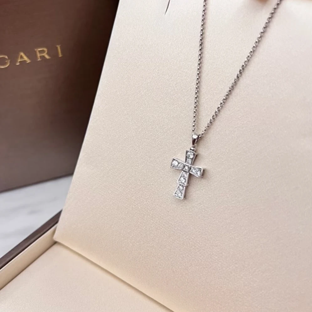 99新 BVLGARI/宝格丽 -538 小花6欢 18k白金 十字架 满钻 项链