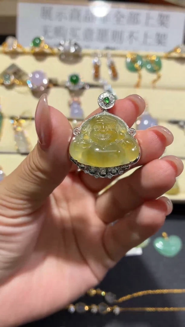 翡翠18K金镶嵌颈饰天然翡翠A货