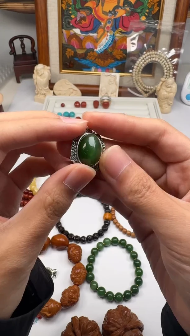 吊坠(不含链)未镶嵌和田玉（碧玉）臻**J碧玉