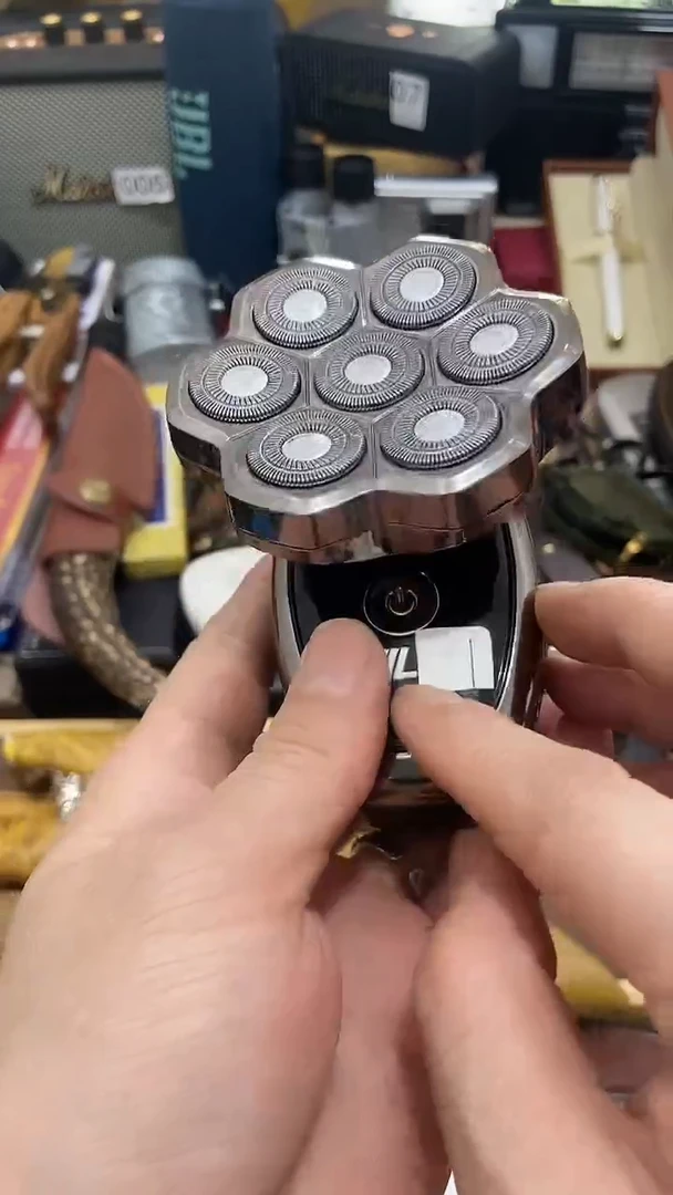 瓷片闪购商品 如图所示