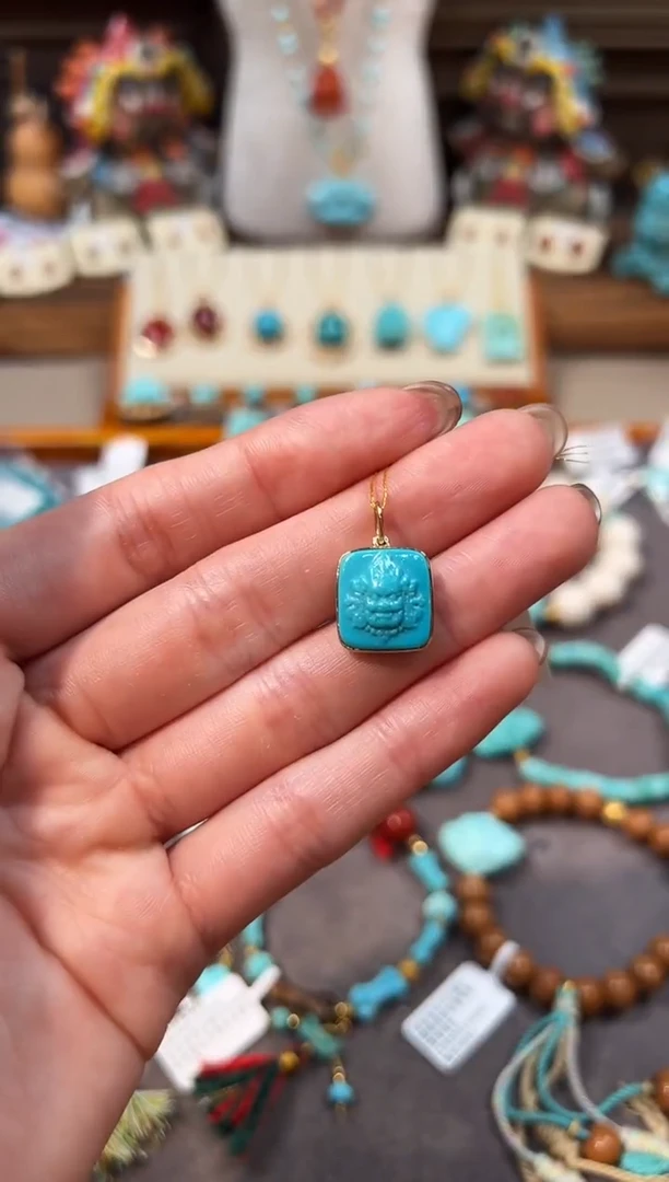 18K金镶嵌绿松石颈饰绿松石黄财神吊坠