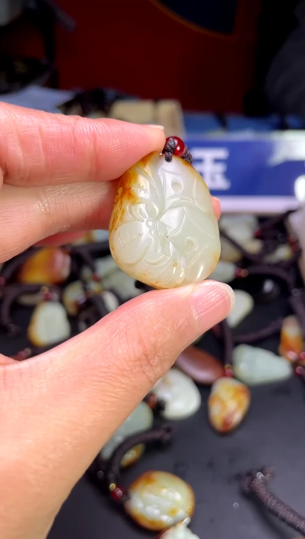 【闪购商品】和田玉颈饰未镶嵌123