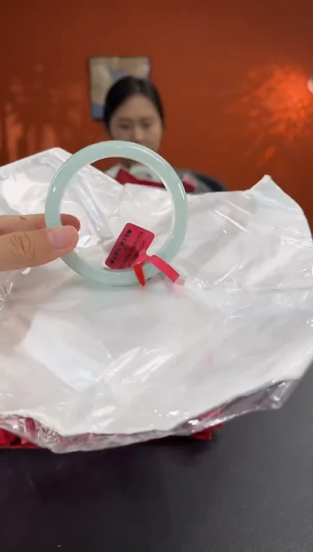 未镶嵌手镯翡翠19