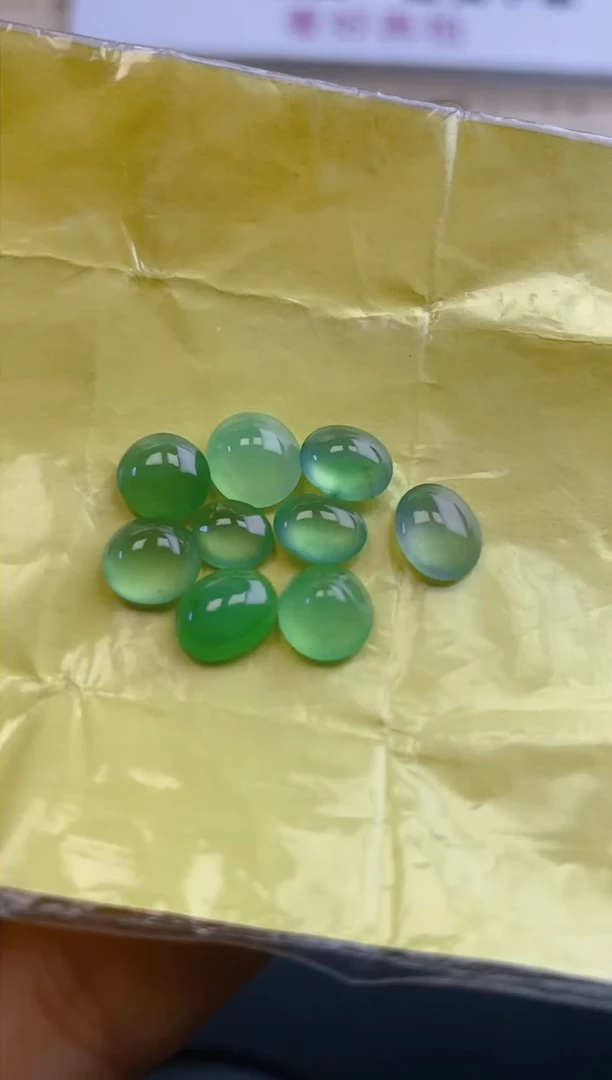 定制翡翠未镶嵌天然翡翠蛋面43