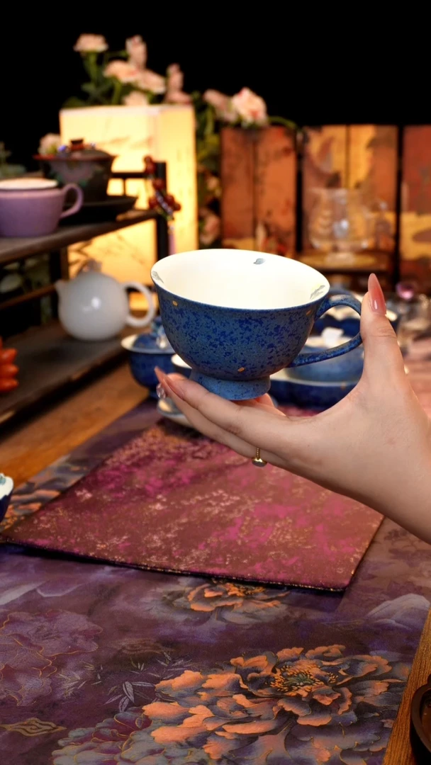 黛蓝咖啡杯········