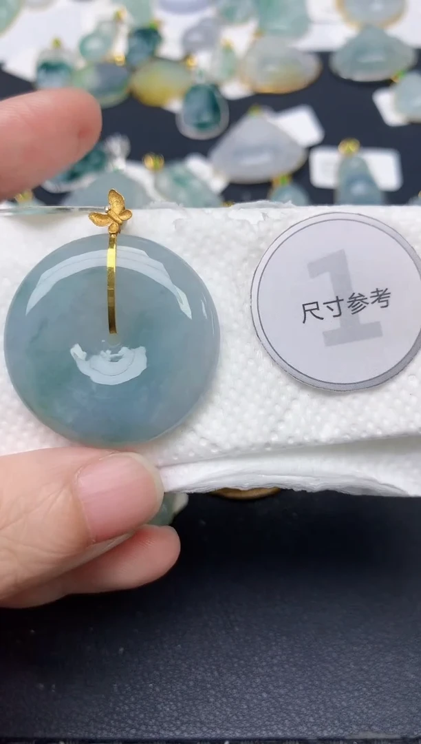 颈饰18K金镶嵌翡翠天然缅甸A货翡翠