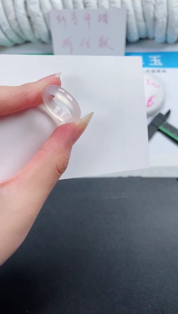 【闪购商品】石英质玉戒指未镶嵌888