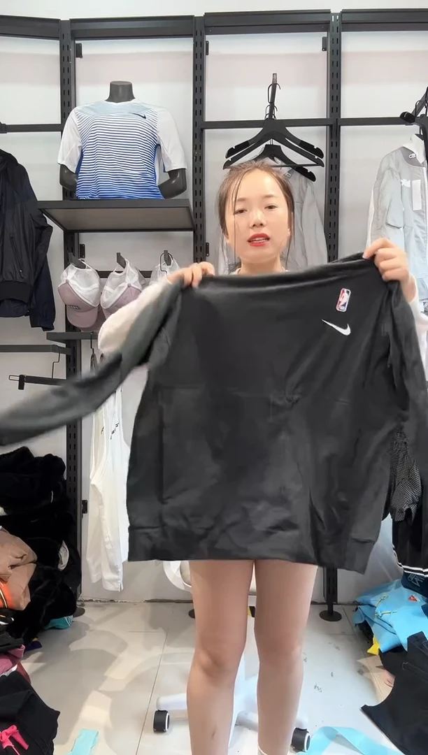 2418编码  瑕疵直播间过款为准 尺码XL