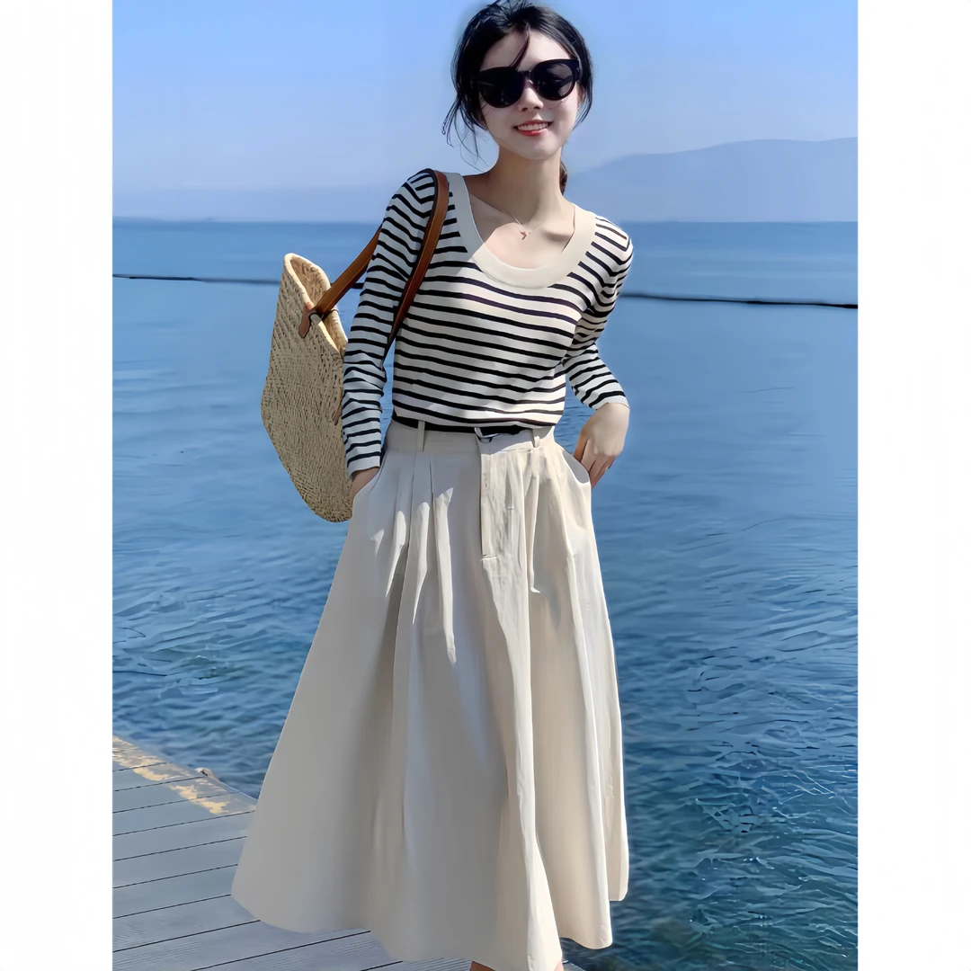 2025年秋季条纹长袖大领口针织衫休闲上衣女搭配小个子高腰半身裙