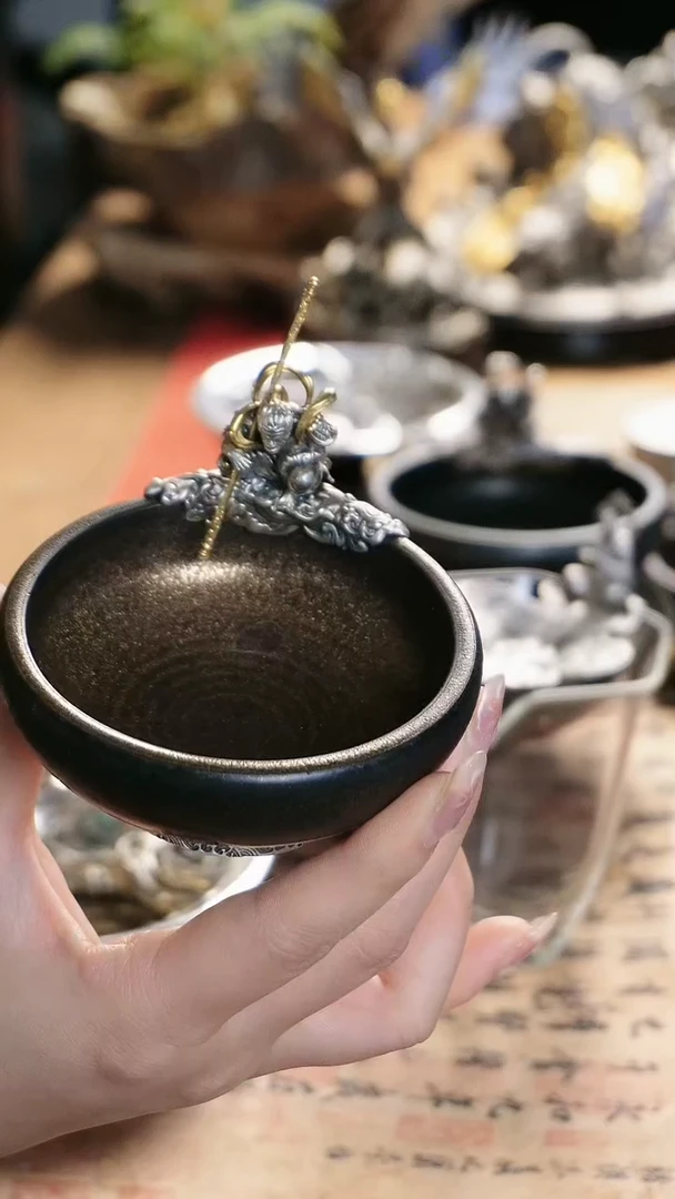 【闪购商品】境秋 镀金黑陶大圣