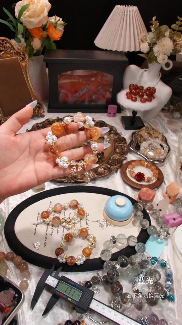 【闪购商品】水晶手链未镶嵌黄胶花0047多样性发货 发其一