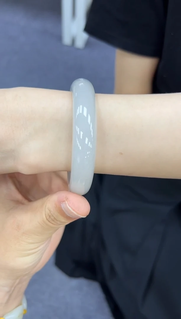 和田玉手镯未镶嵌58+ 844