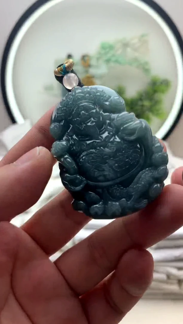 颈饰未镶嵌翡翠财神