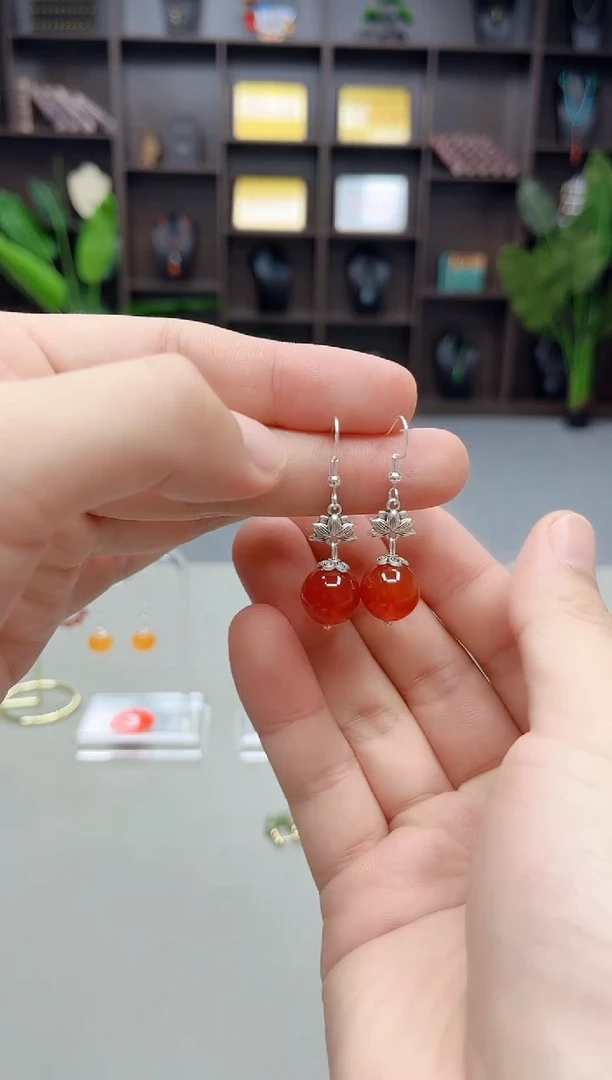 银S925镶嵌耳钉玛瑙/玉髓718000