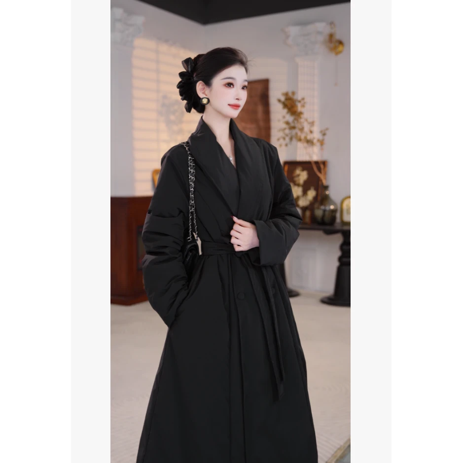 珩绣【冬日黑天鹅】黑色长款过膝白鸭绒羽绒服外套250906-1