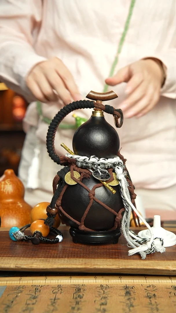 373号700ml左右非遗大漆酒葫芦