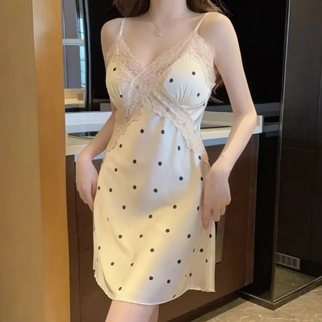 性感蕾丝睡衣女夏季新款吊带睡裙冰丝带胸垫纯欲风情薄款DX