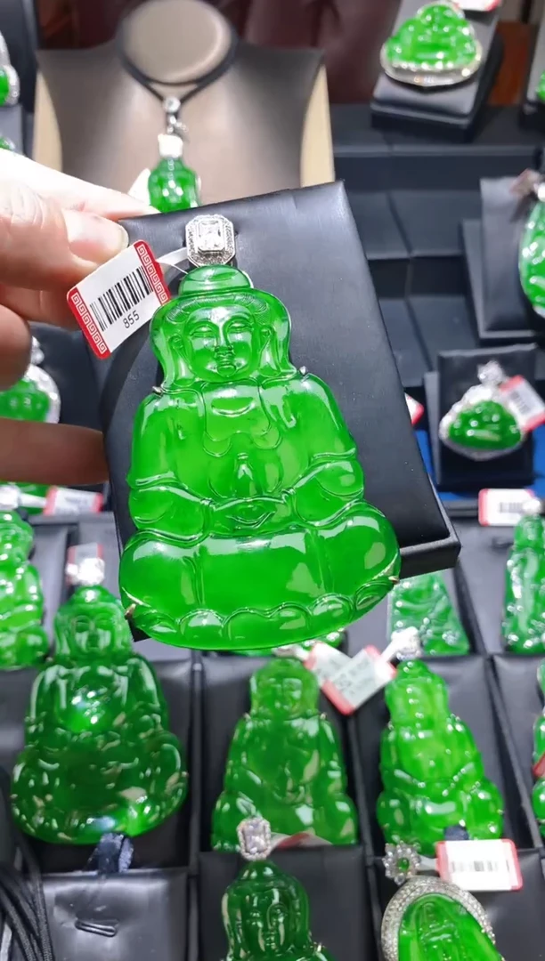 【闪购商品】翡翠颈饰未镶嵌天然A货翡翠z28