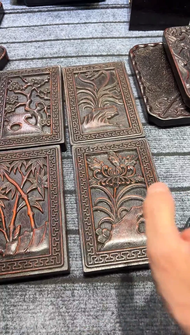 木紫檀雕刻一物一拍