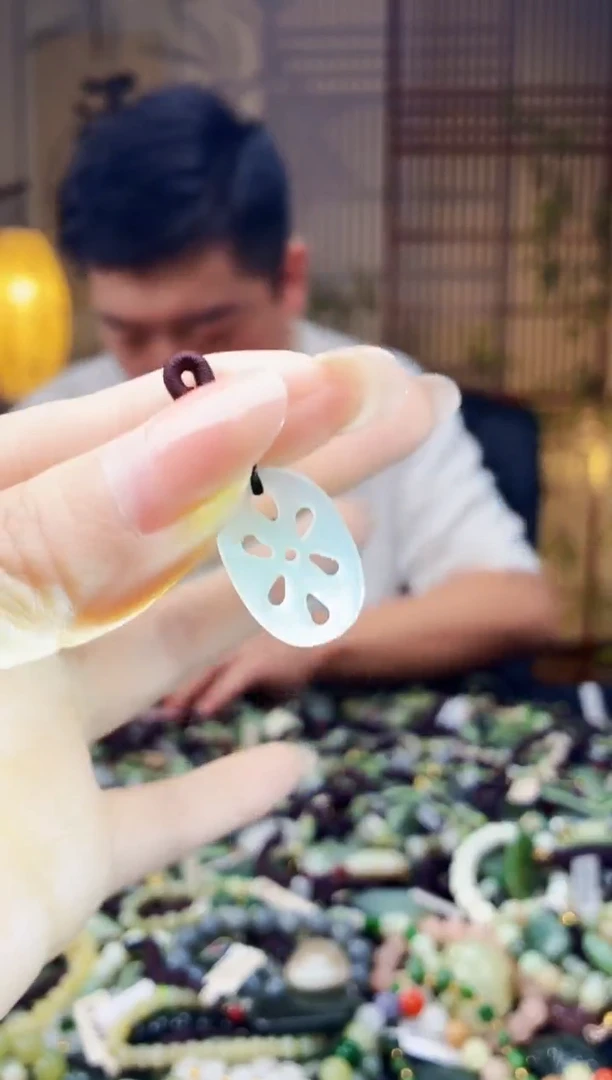 颈饰未镶嵌和田玉多样性发货，拍一发一