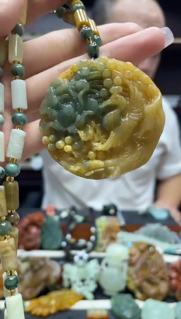 未镶嵌岫玉吊坠·