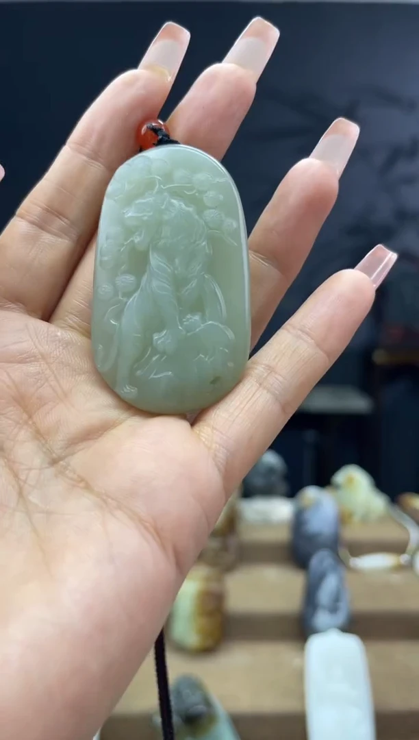 颈饰未镶嵌和田玉1