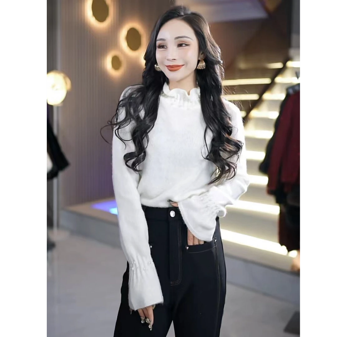 冬季时尚百搭木耳边重工钉珠中领喇叭袖女士毛衫打底毛衣222010